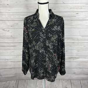 Maurices Button Down Blouse Size Medium Black Floral Long Roll Tab Sleeve
